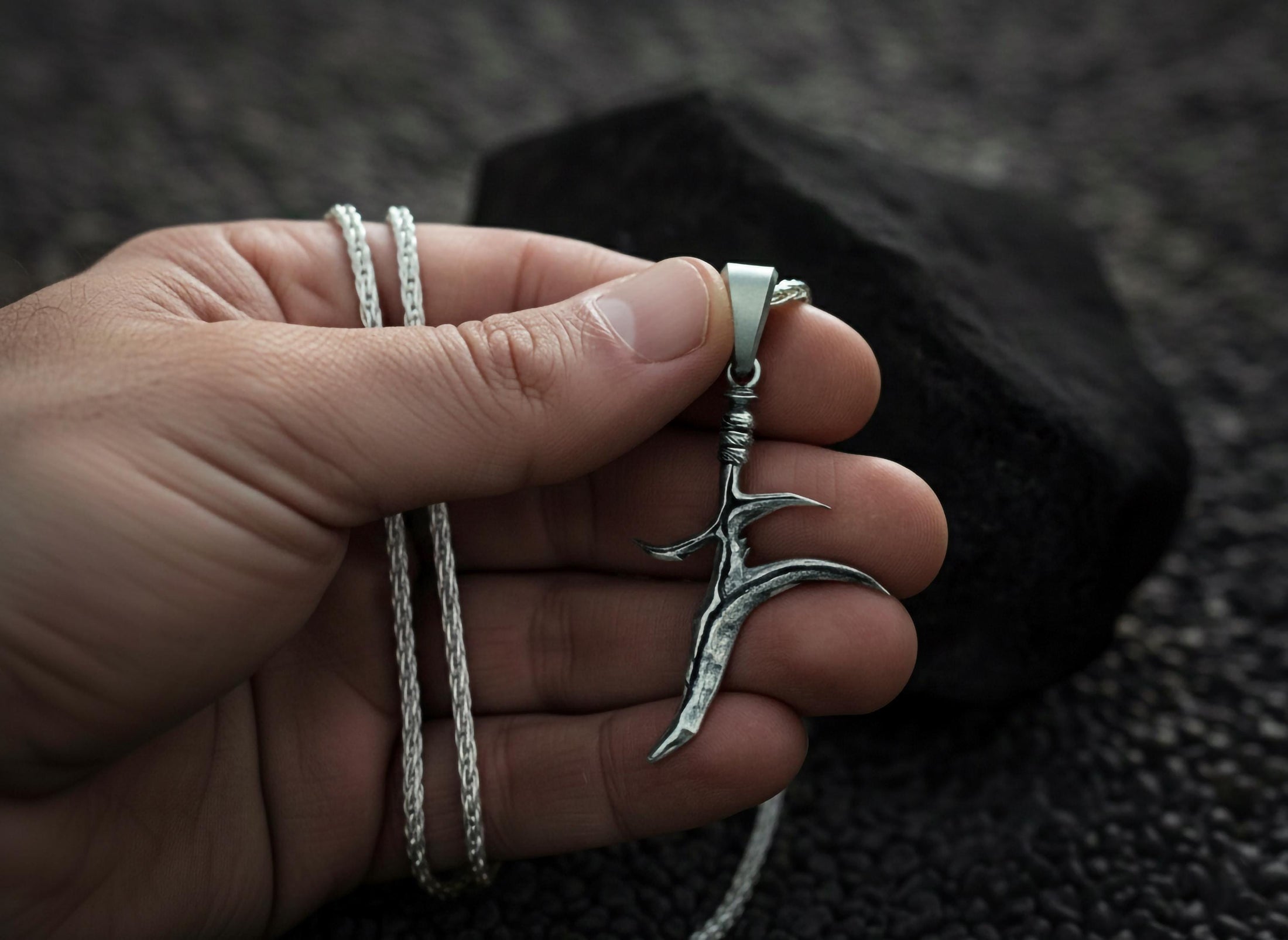 Elden Ring Black Knife Pendant