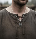 Bild in Galerie-Betrachter laden, Skyrim Dragon Pendant
