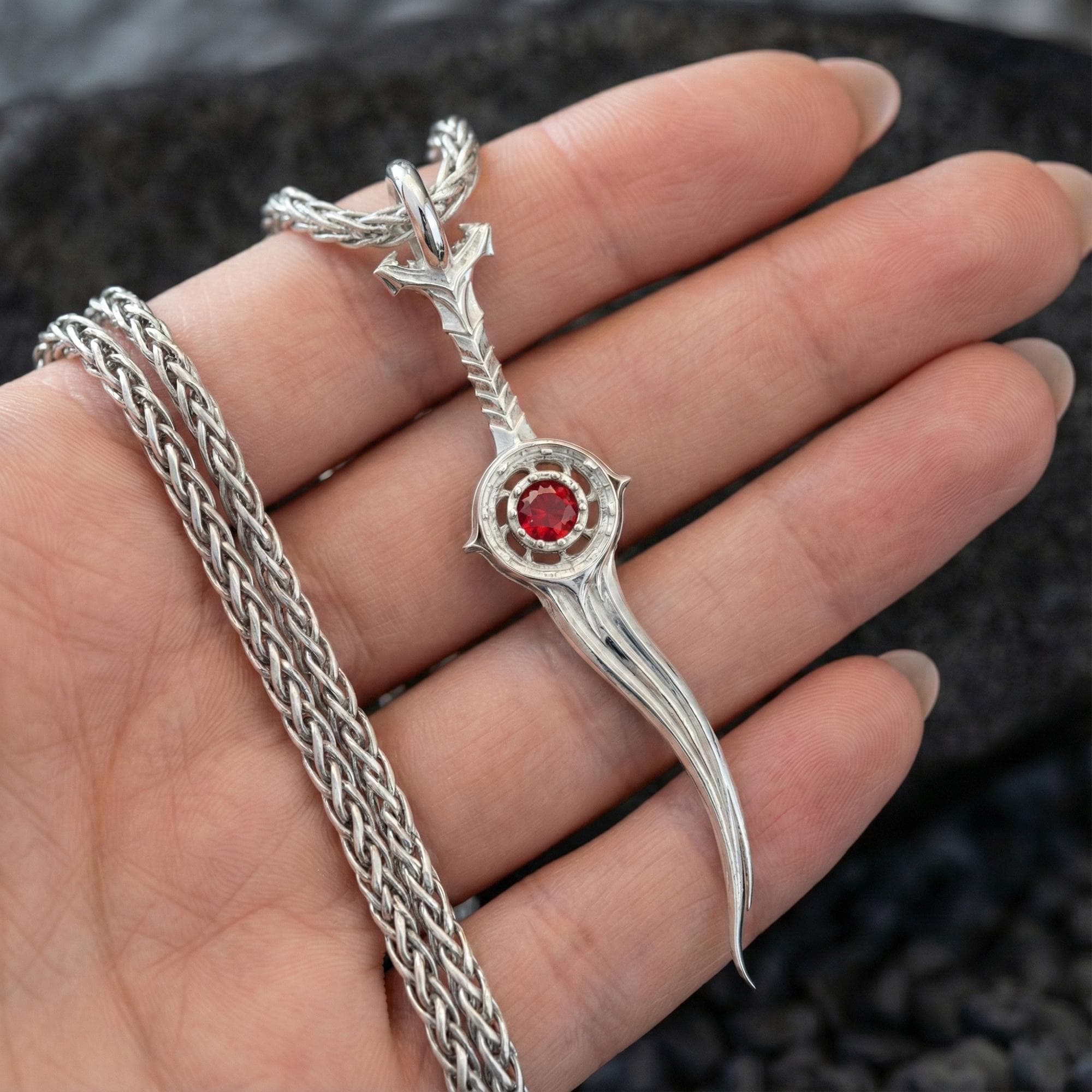 Orin’s Bloodthirst Dagger Pendant - Baldur’s Gate 3