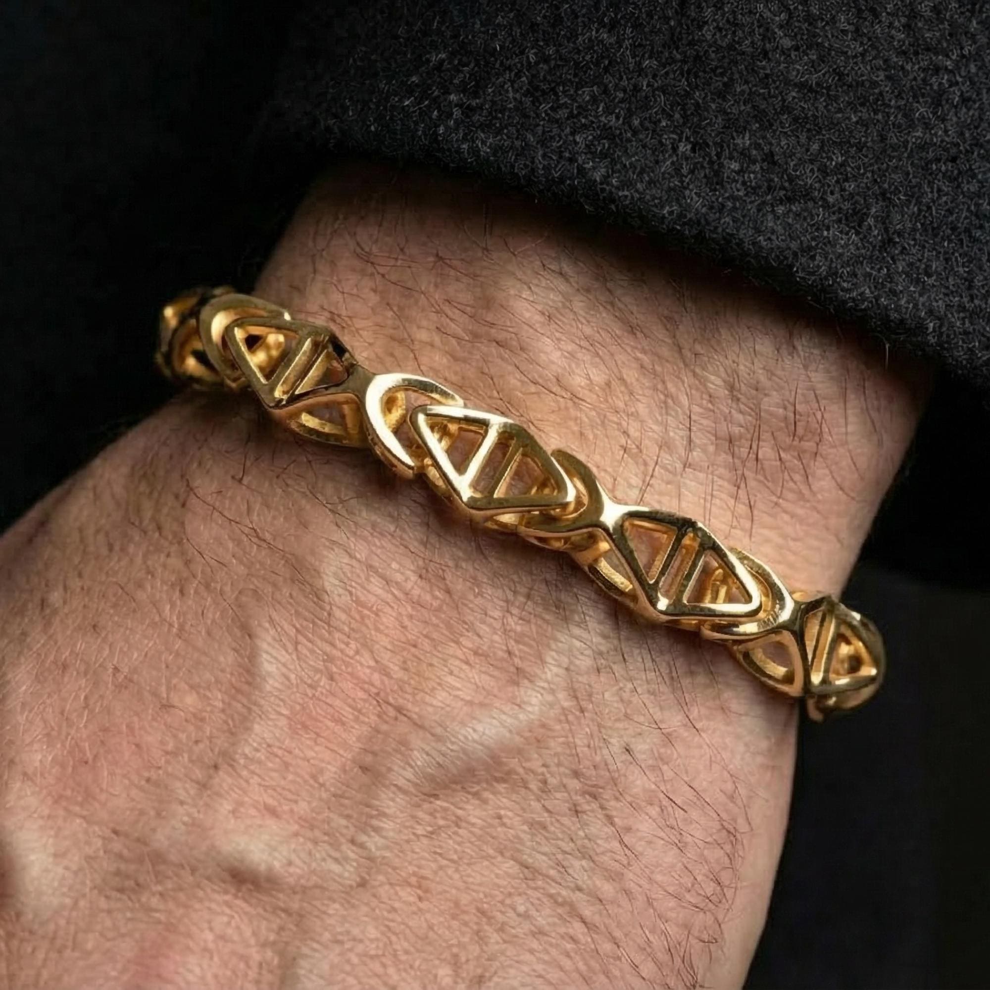 Trigonal Bracelet