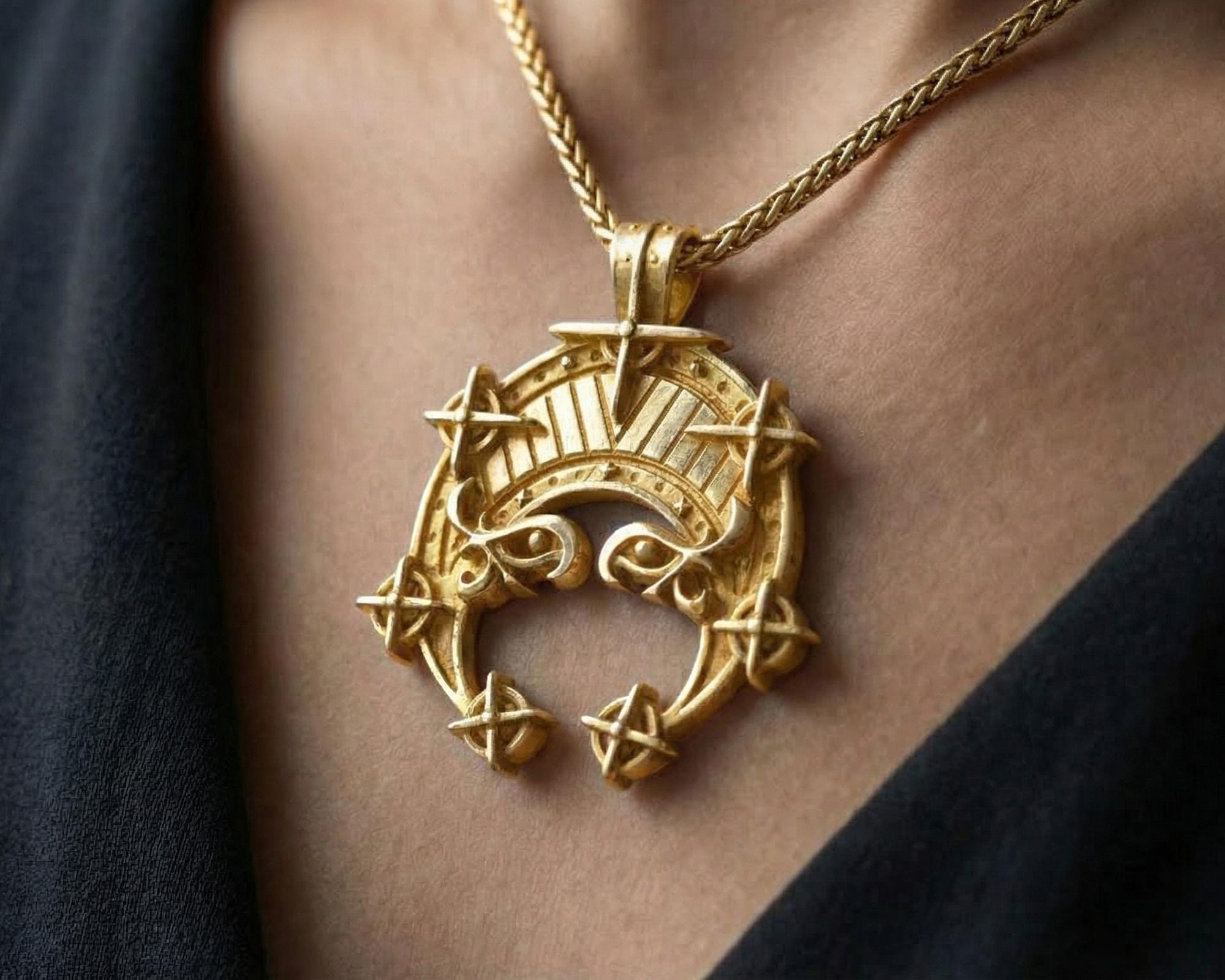 Selûne Priest Pendant