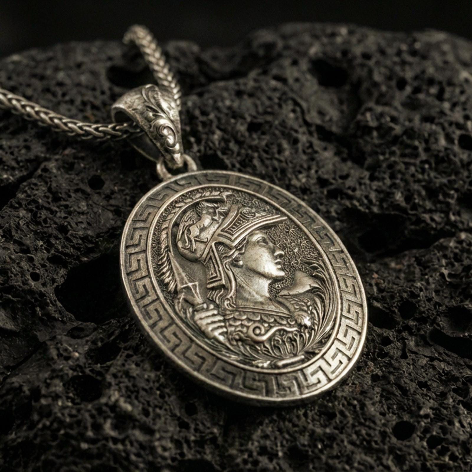 Minerva Pendant