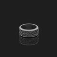 Video in Galerie-Betrachter laden und wiedergeben, Spinning Flowers Wedding Band Ring, Rotating Floral Design, Engravable Inside, Symbol of Blossoming Love
