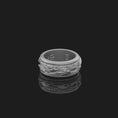 Video in Galerie-Betrachter laden und wiedergeben, Rotating Carbon Wave Ring - Silver Spinning Band, Futuristic and Modern Design, Tech-Inspired Elegant Jewelry
