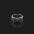 Video in Galerie-Betrachter laden und wiedergeben, Silver Rotating Ornamental Wedding Band, Christian Cross Design, Spiritual Engagement Ring, Symbol of Faith and Commitment
