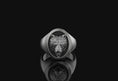 Load image into Gallery viewer, Bear Signet Ring

