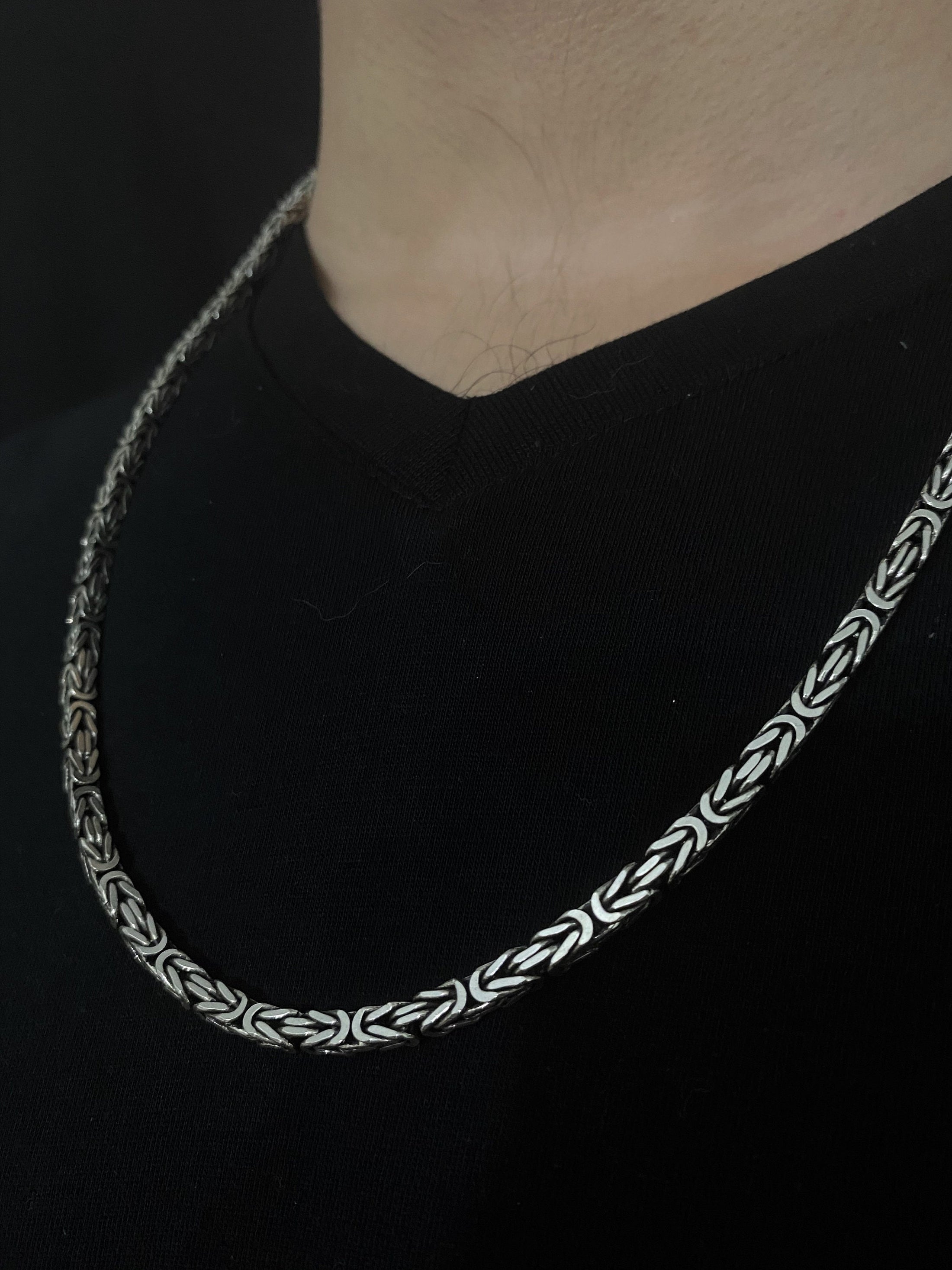 Square Byzantine Chain