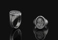 Bild in Galerie-Betrachter laden, Mother Mary Signet Ring
