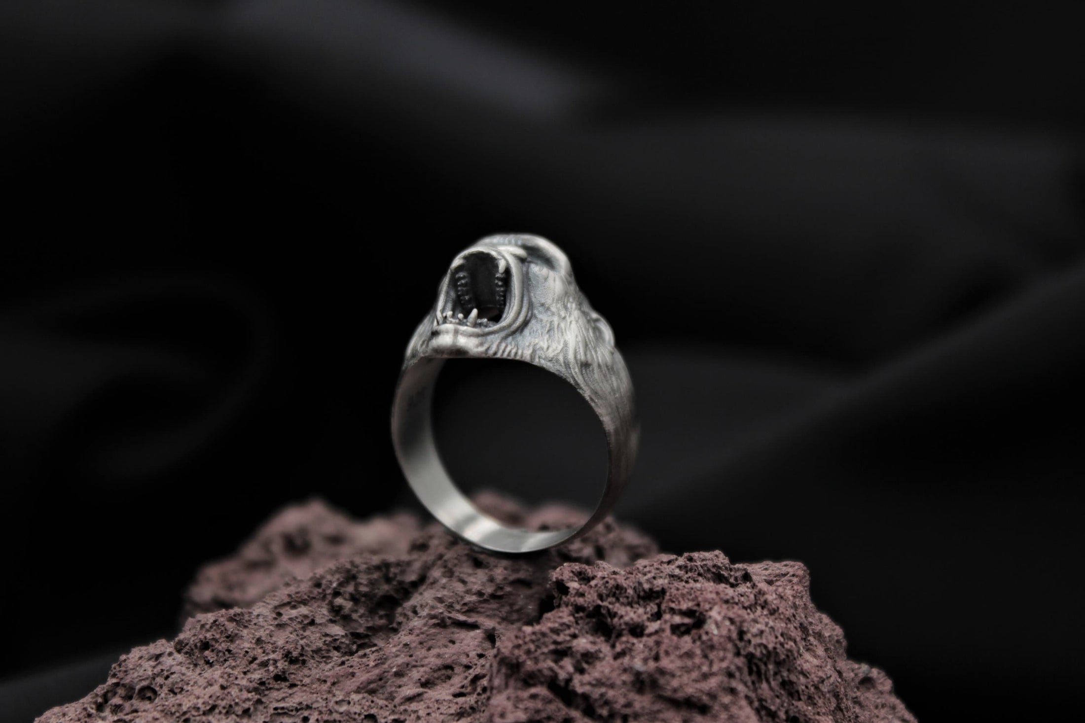 Gorilla Ring