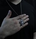 Bild in Galerie-Betrachter laden, Saint Anthony Pendant
