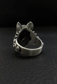 Load image into Gallery viewer, Wolf Head Ring
