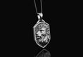 Bild in Galerie-Betrachter laden, Lion King Pendant
