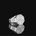 Load image into Gallery viewer, Celtic Triskelion Ring
