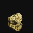Load image into Gallery viewer, Celtic Triskelion Ring
