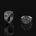 Load image into Gallery viewer, Celtic Triskelion Ring
