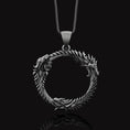 Bild in Galerie-Betrachter laden, Elder Scrolls Pendant
