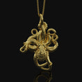 Bild in Galerie-Betrachter laden, Silver Kraken Necklace,
