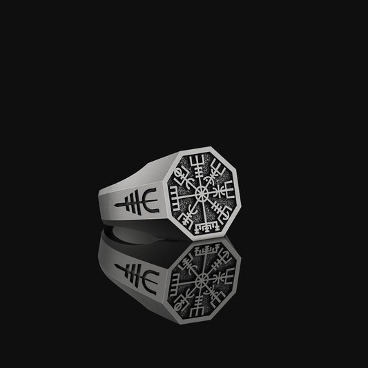 Vegvisir Ring