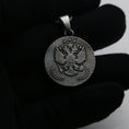Bild in Galerie-Betrachter laden, Silver Coin Necklace
