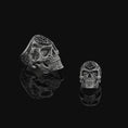 Bild in Galerie-Betrachter laden, Skull Masonic Ring,
