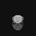 Bild in Galerie-Betrachter laden, Hanuman Ring, Octagonal,
