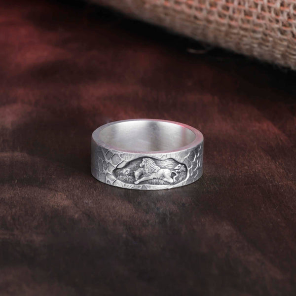 Lion Engraved Ring,