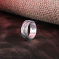 Bild in Galerie-Betrachter laden, Mountain Engraved Band
