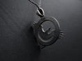 Bild in Galerie-Betrachter laden, Celtic Eagle Pendant
