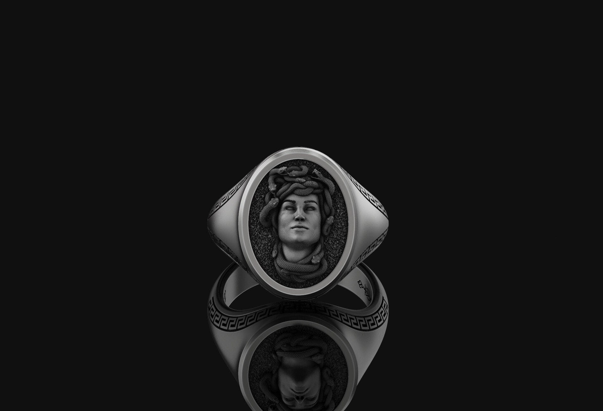 Medusa Ring