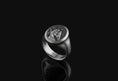 Load image into Gallery viewer, Horse Signet Ring
