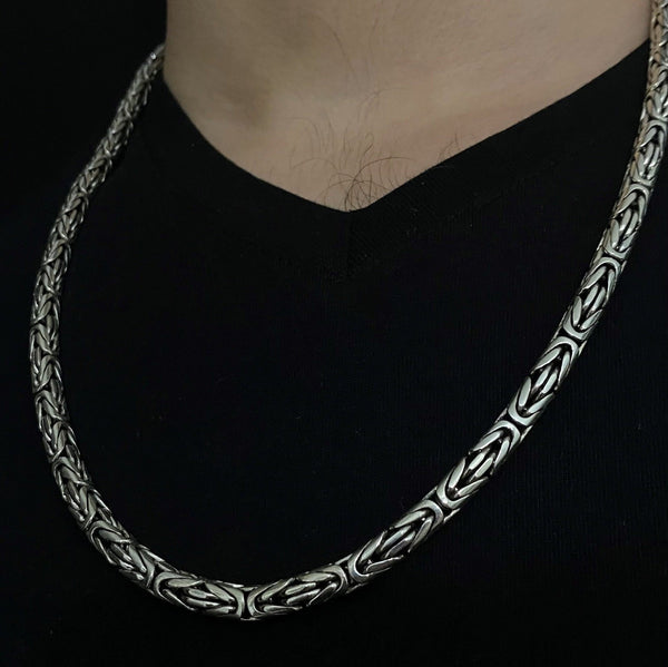 Round Byzantine Chain