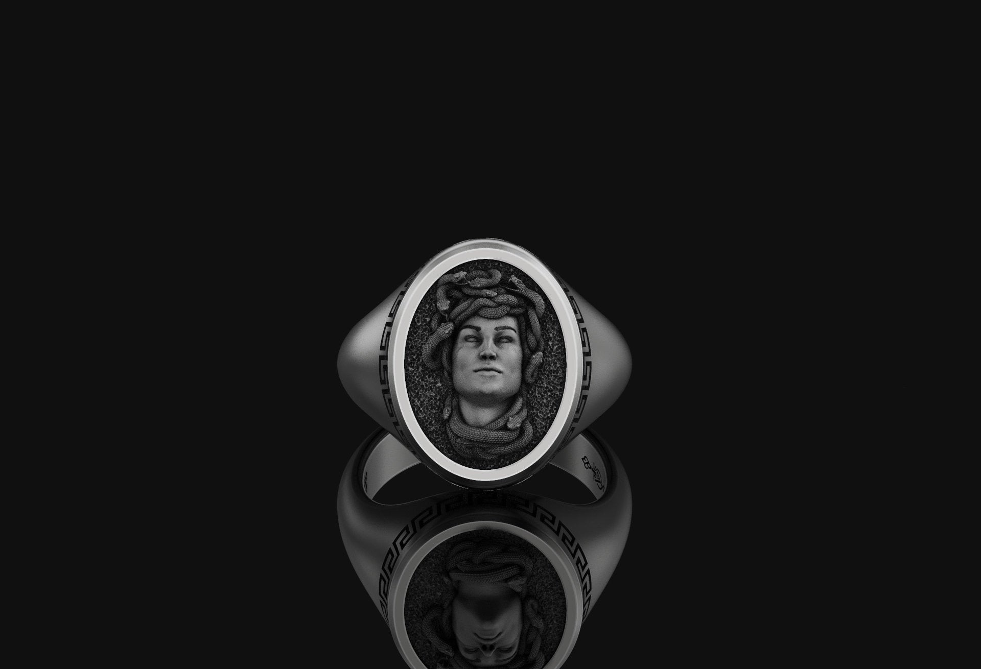 Medusa Ring