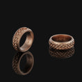 Bild in Galerie-Betrachter laden, Celtic Knot Band - Engravable Rose Gold Finish
