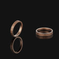 Bild in Galerie-Betrachter laden, Knot of Love Band - Engravable Rose Gold Finish
